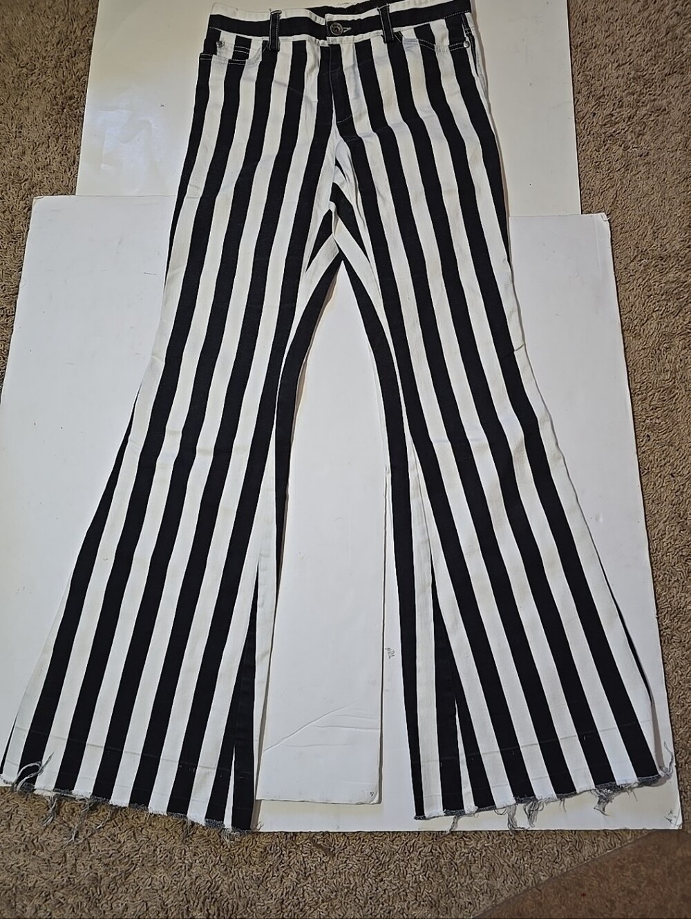 Alice And Olivia Stacey Flare Leg Raw Hem Zebra Pants Size 10